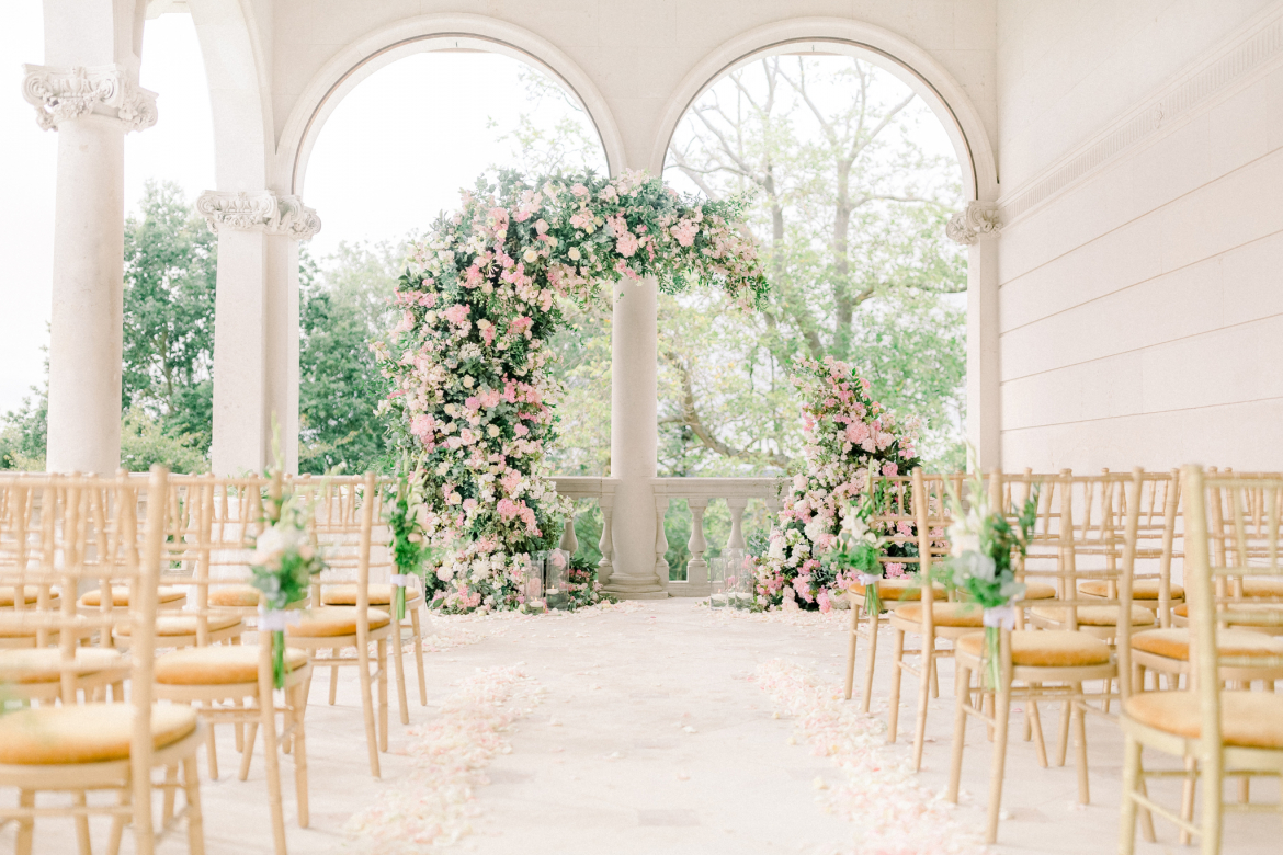 Amie-Bone-Flowers-at-Cliveden-House-32.jpg